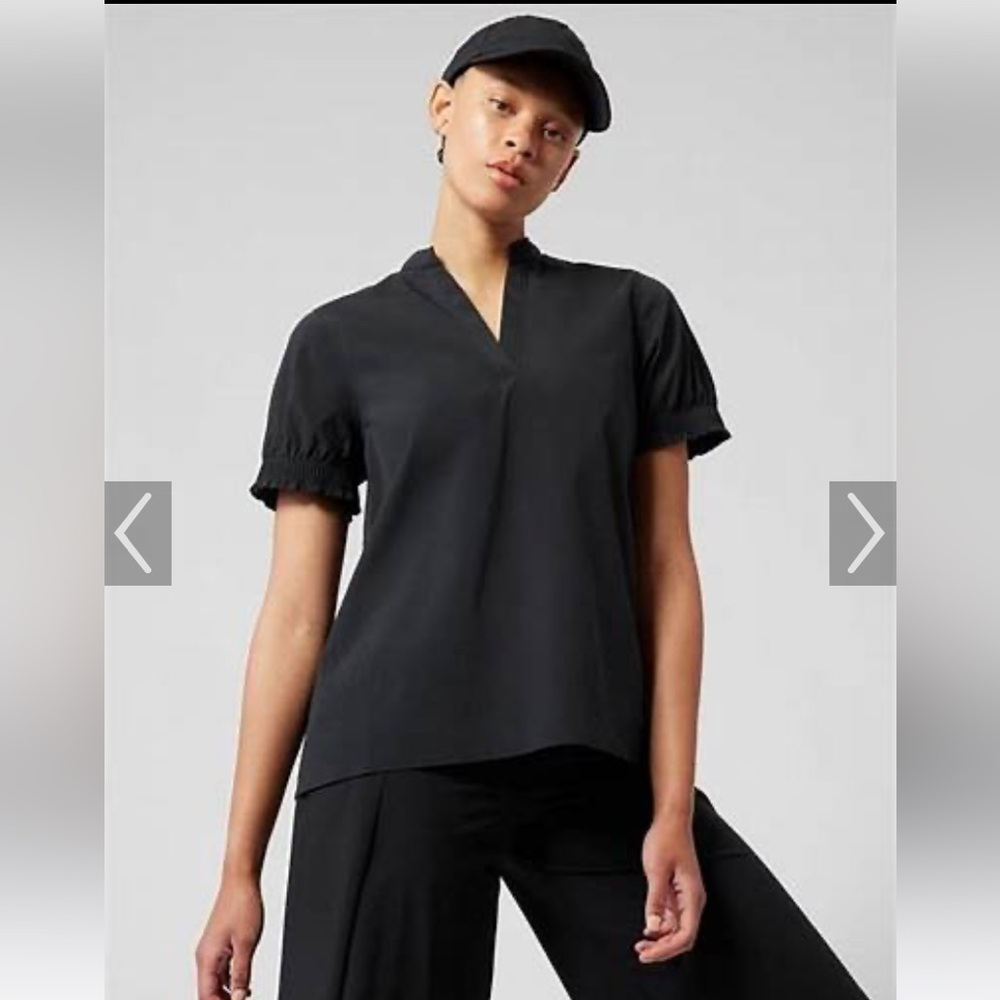 Like new Athleta Levitate poplin shirt- SP